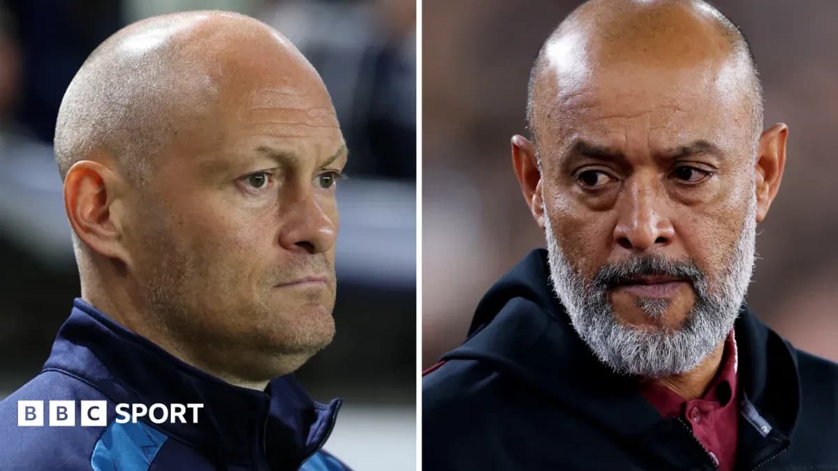 Coaches in profile during a match