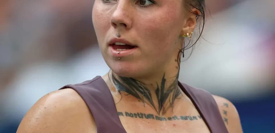 Athlete with tattoos during a competitive event