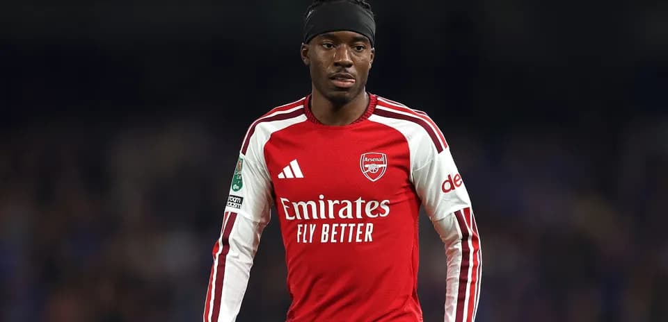 Player wearing Arsenal kit during match