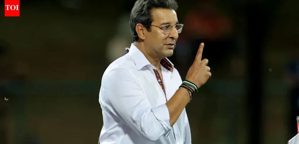 Analyst speaking during cricket commentary session