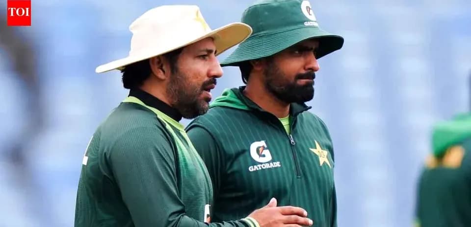 Two Pakistan players discussing during practice session