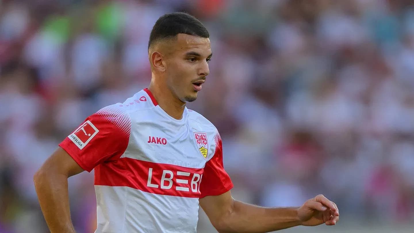 Player in Stuttgart kit during a match