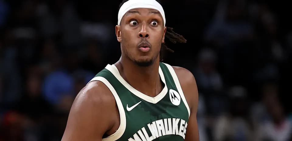 Player in Milwaukee Bucks uniform during game