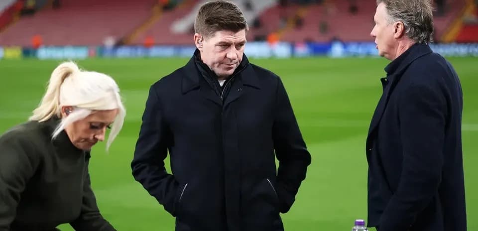Analysts discussing on the pitch before match