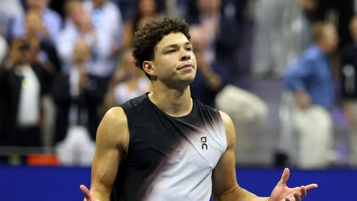 Tennis player gesturing during match at stadium Tennis player gesturing during match at stadium