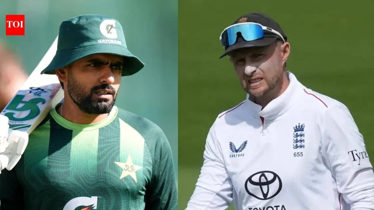 Pakistani and English cricketers preparing for match Pakistani and English cricketers preparing for match