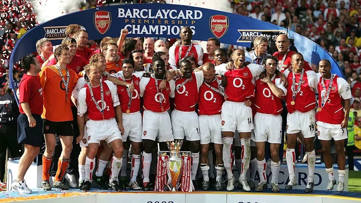 Arsenal players celebrating Barclaycard Premiership victory Arsenal players celebrating Barclaycard Premiership victory