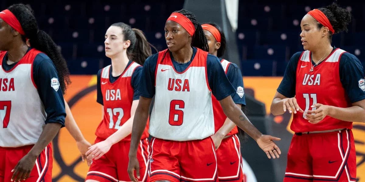 USA women's basketball team during training session USA women's basketball team during training session