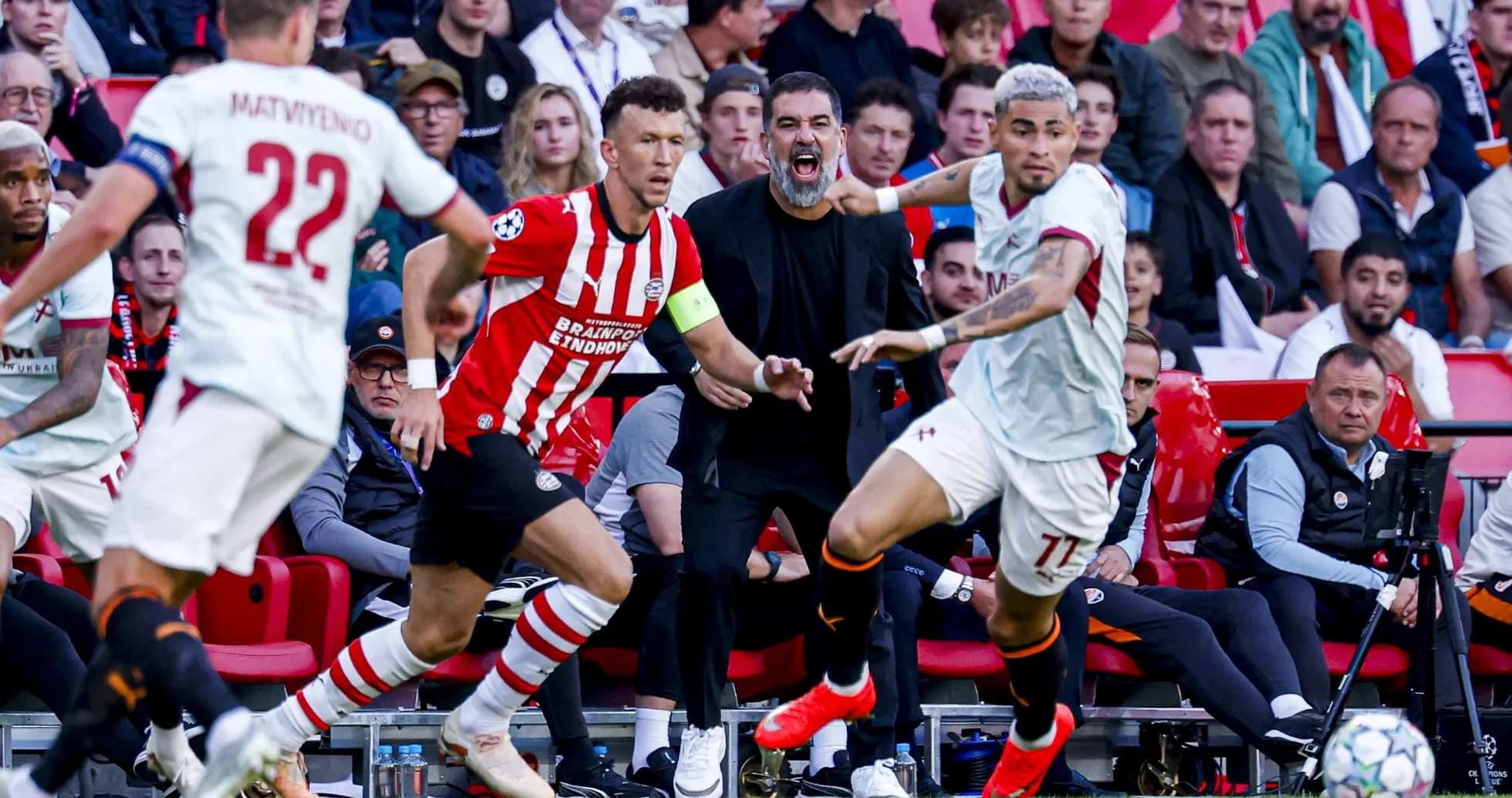 Players in action during a UEFA Champions League match Players in action during a UEFA Champions League match